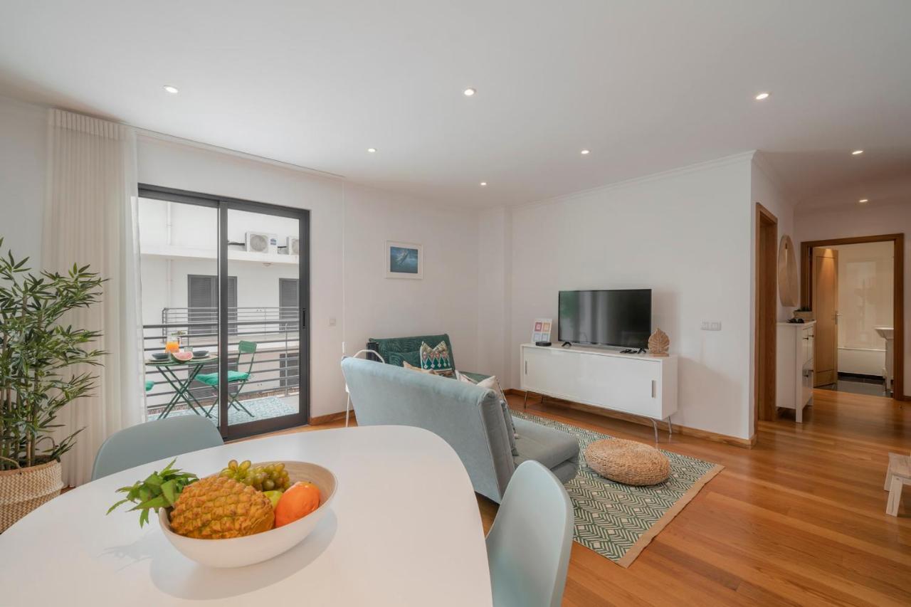Lido View Calla By An Island Apartment Funchal (Madeira)